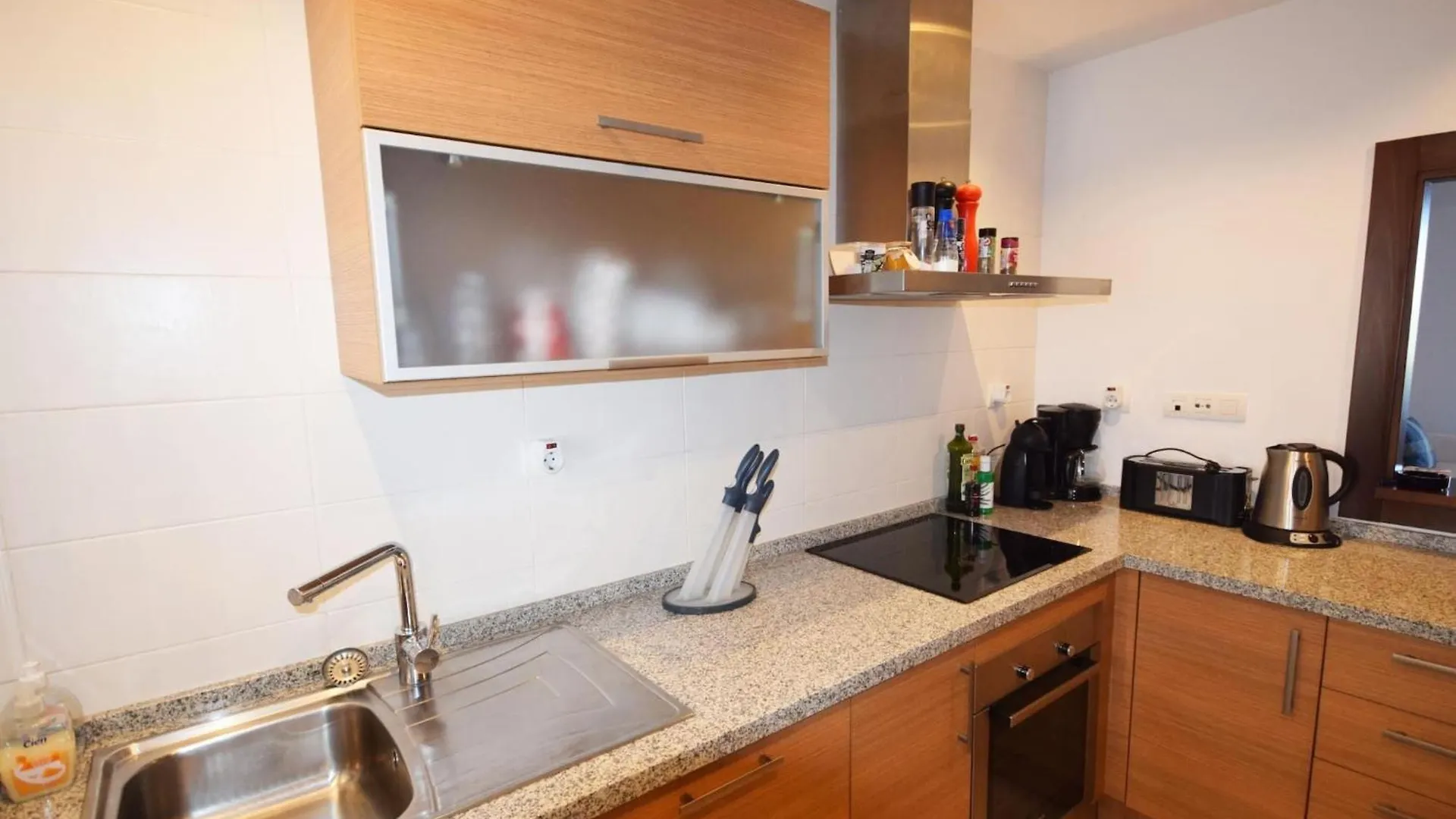 Apartamento En Los Monteros Marbella 0*,
